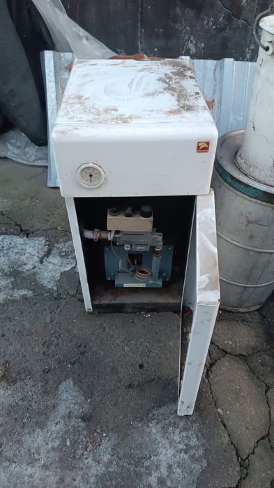 Печь 2 шт отопительные напольные