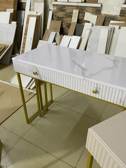 Купить Прочный Стол Трансформер Из МДФ 3-4 Метр Для Зала Стол Консоль