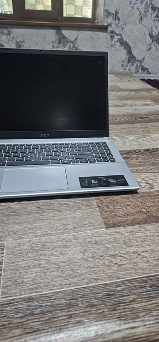 Acer i3 256 hamma narsasi joyida