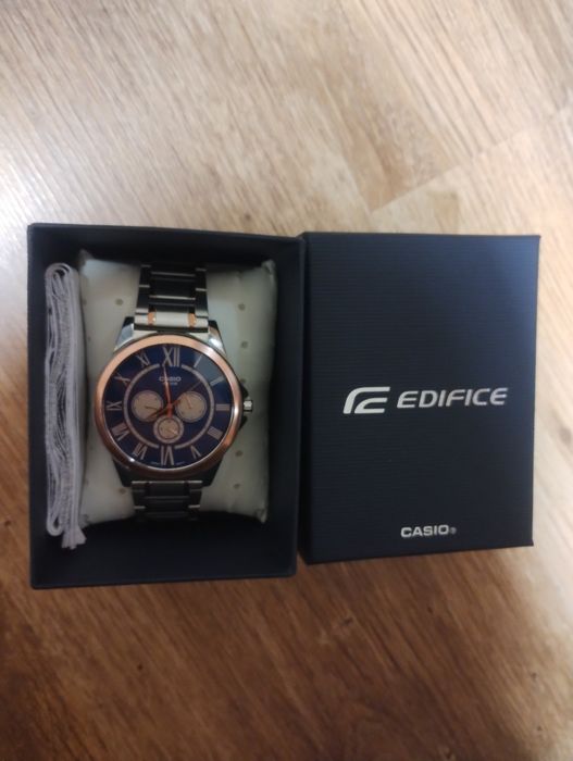 Нови часовници Casio Edifice