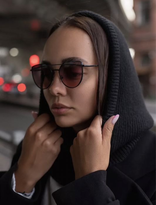 Капор новый черный