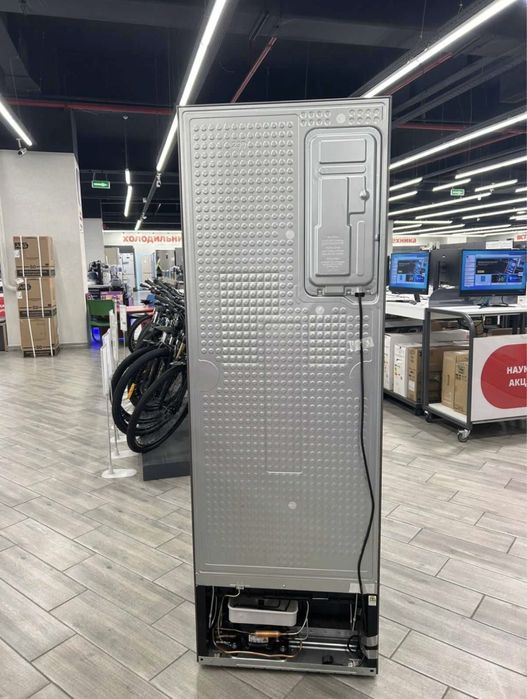 Продам новый холодильник Samsung