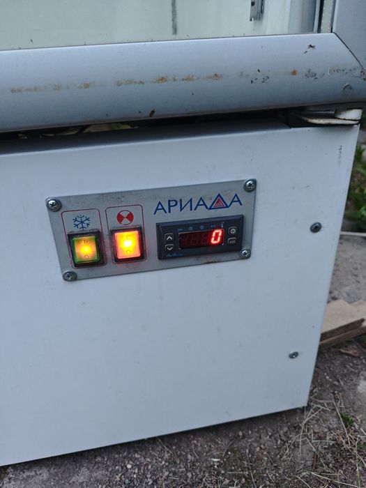 Продам холодильный шкаф Ариада