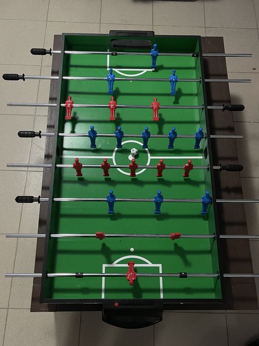 Masa de fotbal (foosball)