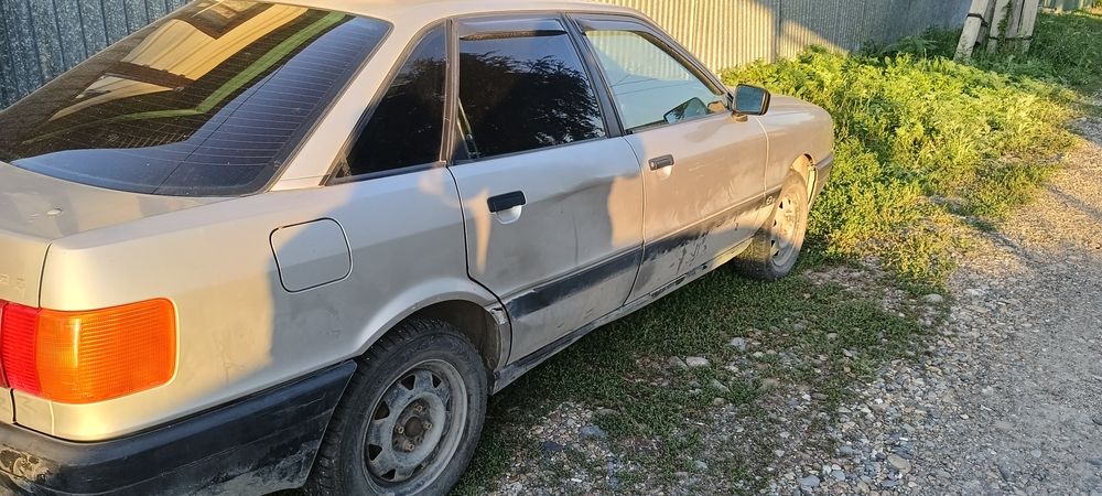 Продам Ауди 80 .