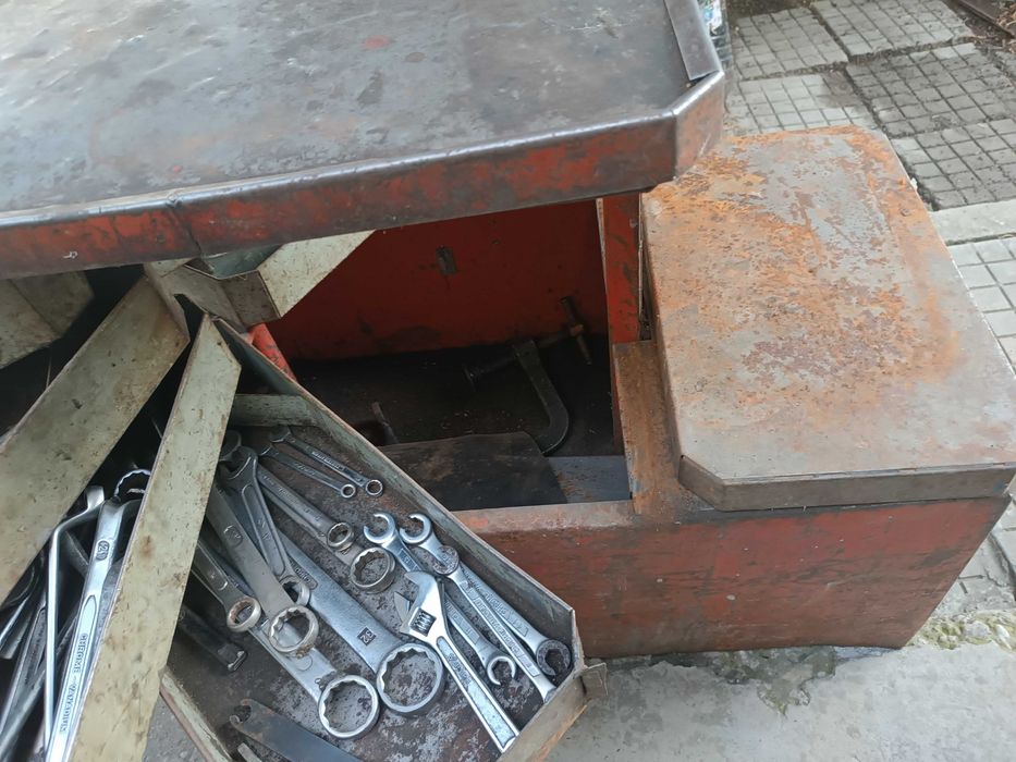 количка за инструменти