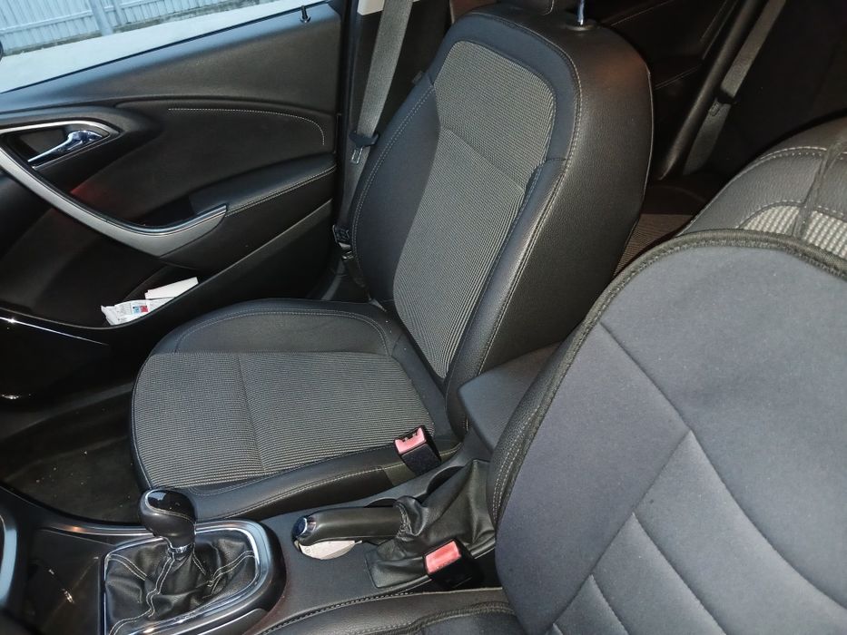 De vanzare Opel Astra Sport Tourer