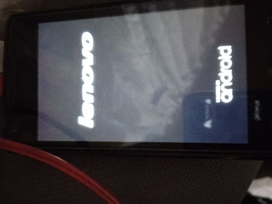 Продам телефоны .