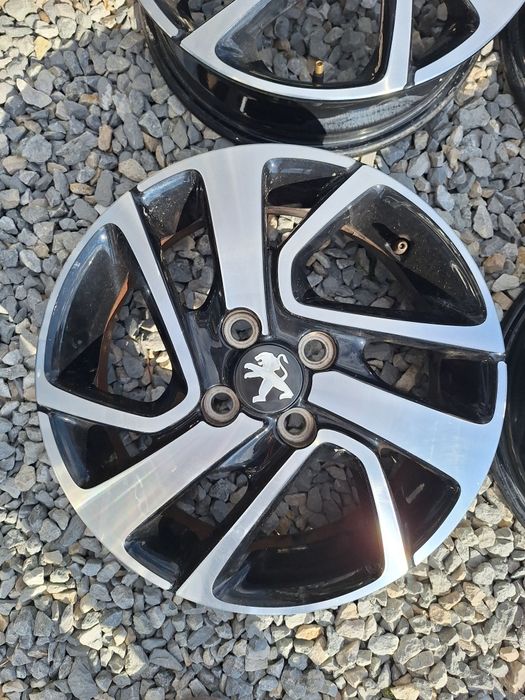 4x100..15цола.4.5j ET35 оригинални Пежо