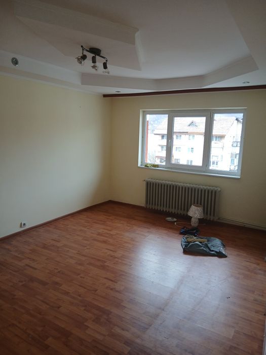 Vand apartament 2 camere