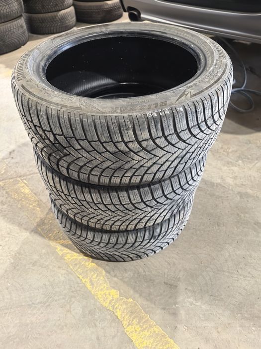 Гуми Bridgestone 225/47/17