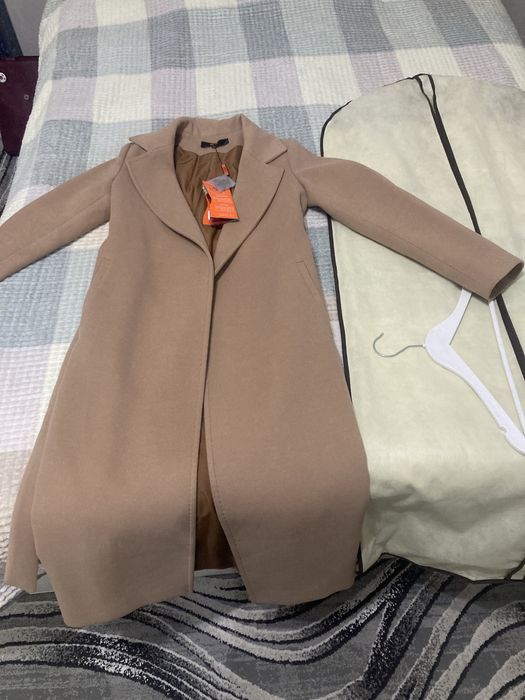 Пальто брэнда Loreta