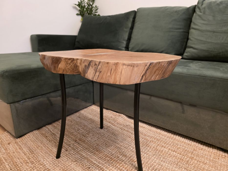 Măsuță de cafea din felie de lemn