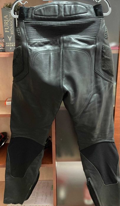 Pantaloni moto piele