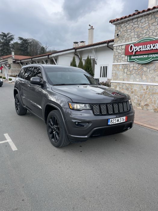 Jeep Grand Cherokee Altitude 4x4