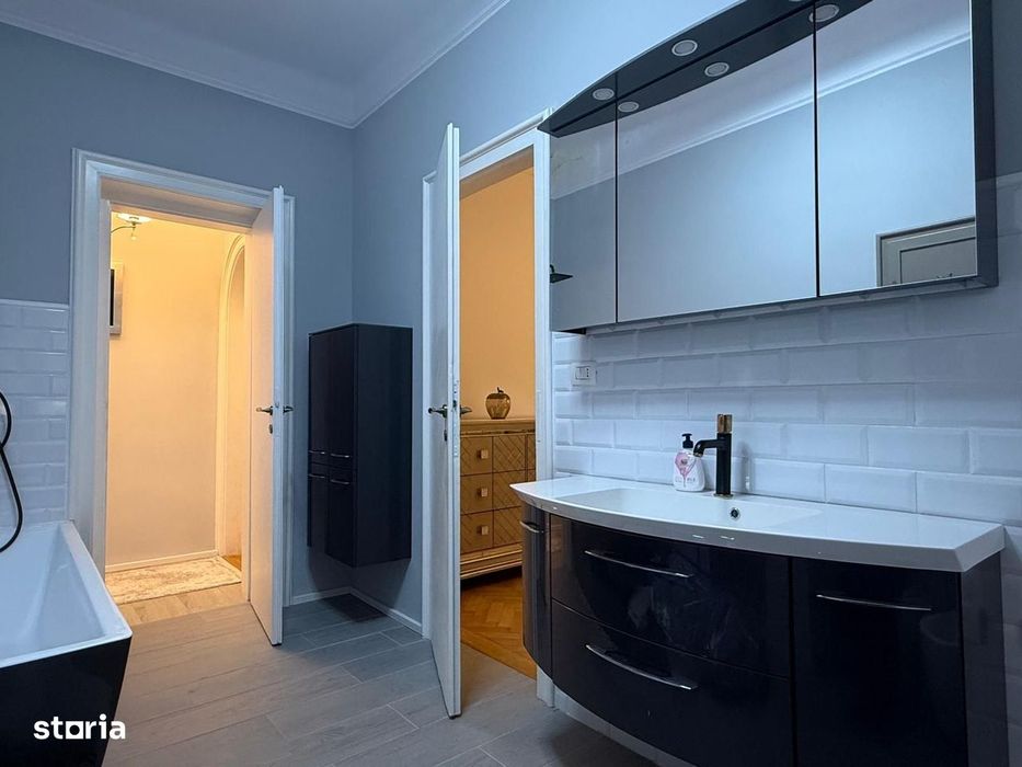 Apartament central, 3 camere  renovat complet, comision 0