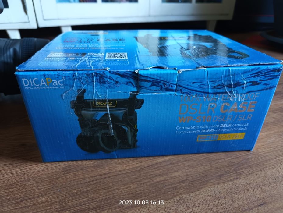 Carcasa protectie sbacvatica pentru DSLR