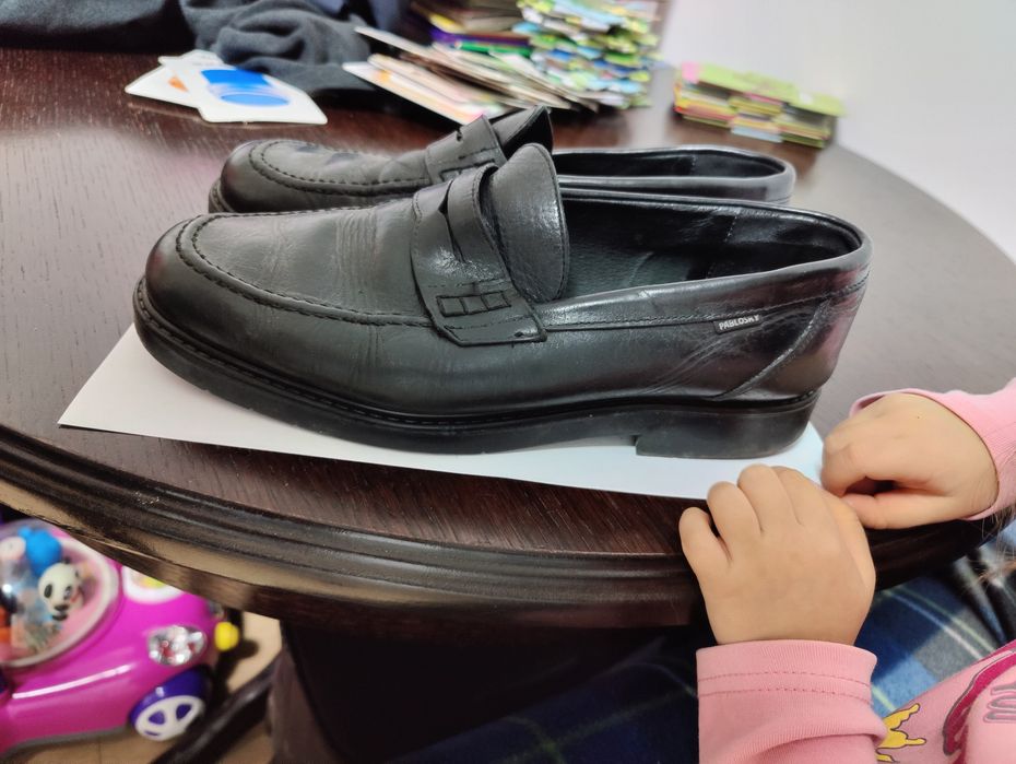 Продам мужскую обувь