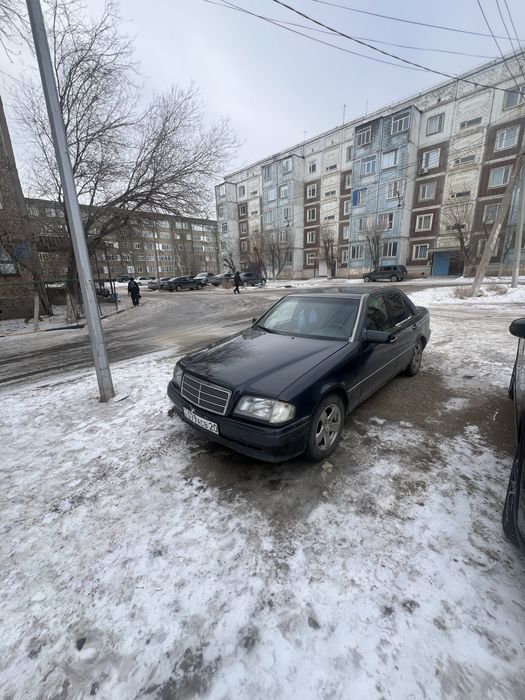 Продам машину Мерседес с180