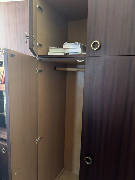 Shkaf sotiladi sifatli materialdan yasalgan