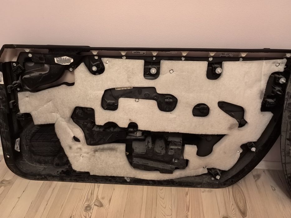 Dodge Challenger 2015+ Кори за врати и лайсна / решетка