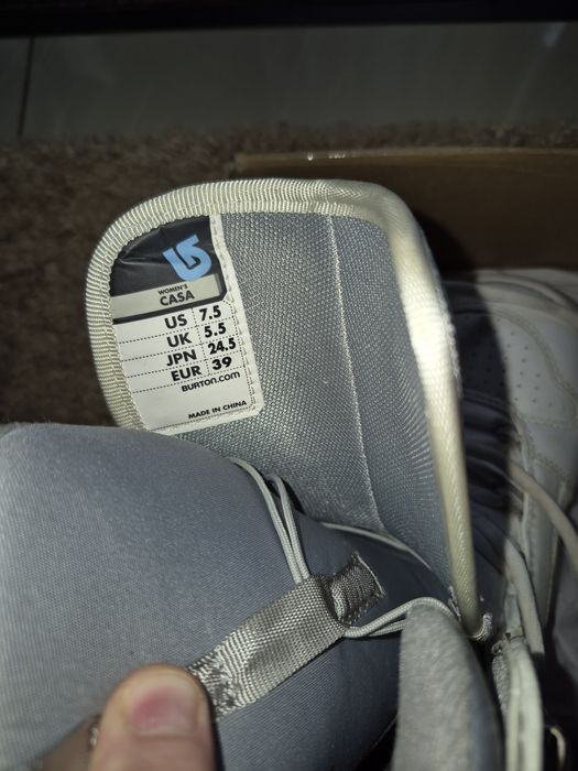 Boots   BURTON  Nr 39