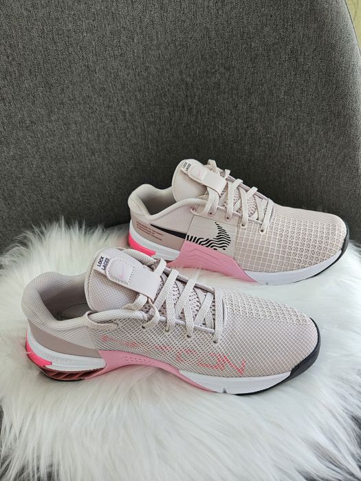 Нови маратонки Nike 38р-р