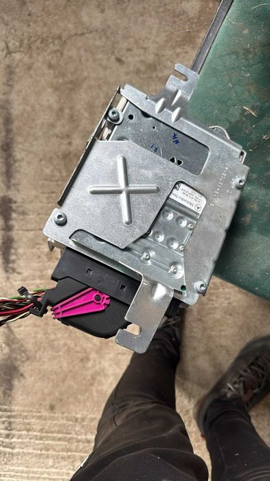 Amplificator Mercedes ML 320 W164 Haman Kardon A2518706689
