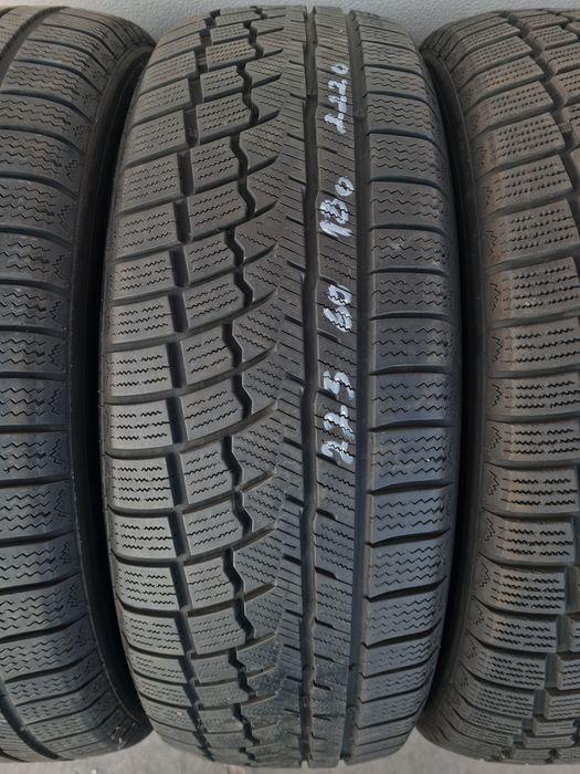 Зимни гуми 4 броя ZEETEX WH1000 Suv 225 60 R18 дот 2220