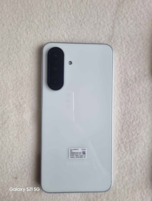 Samsung a36 в перфектно състояние с оставаща гаранция 20 месеца