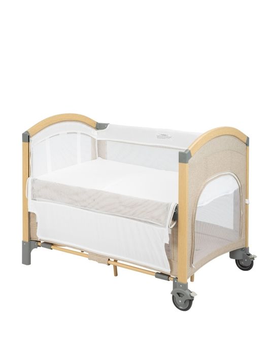 "Tender" на "Kikka Boo" е компактно сгъваемо легло на 2 нива