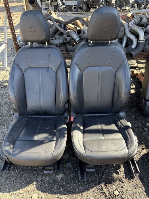 Кожен салон за Alfa Romeo Stelvio 2019год.