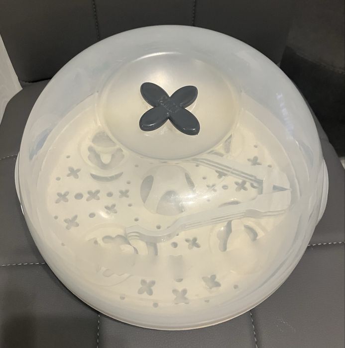 Парен стерилизатор за бебешки шишета Нук