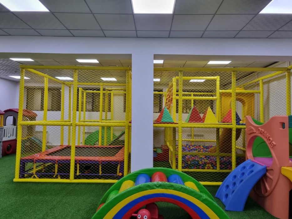 Продам детскую площадку(лабиринт)