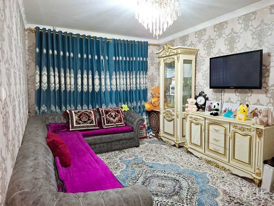 Quvasoyda 3 xonali kvartira 1 qavat