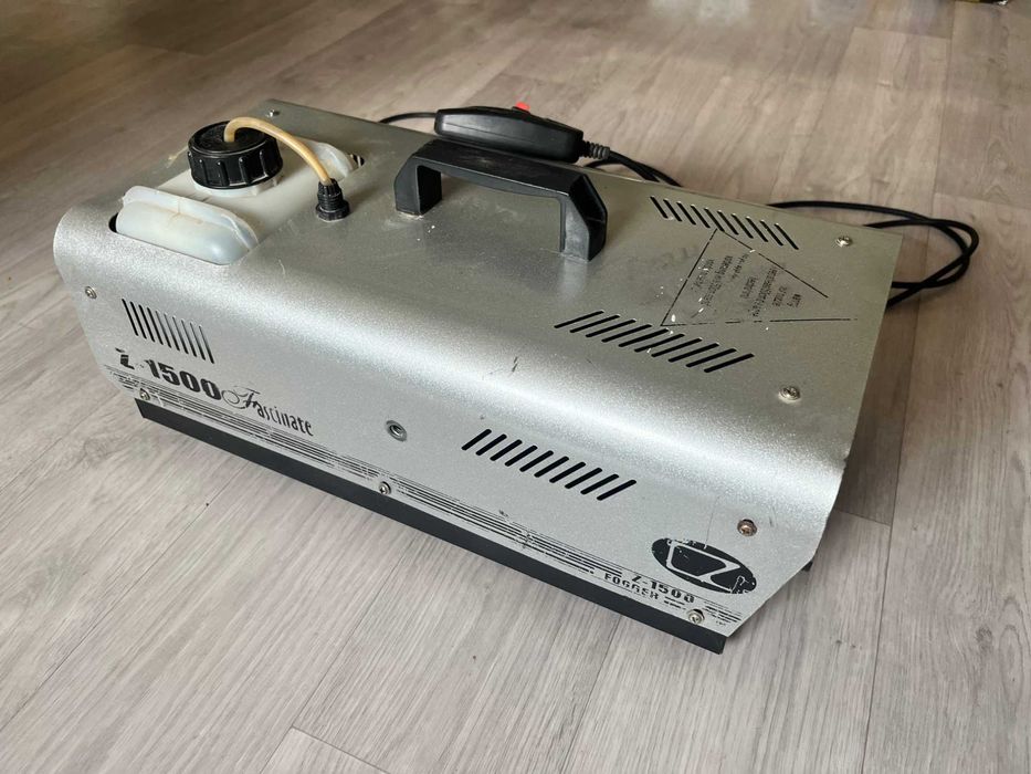 Дым-машина, Генератор дыма