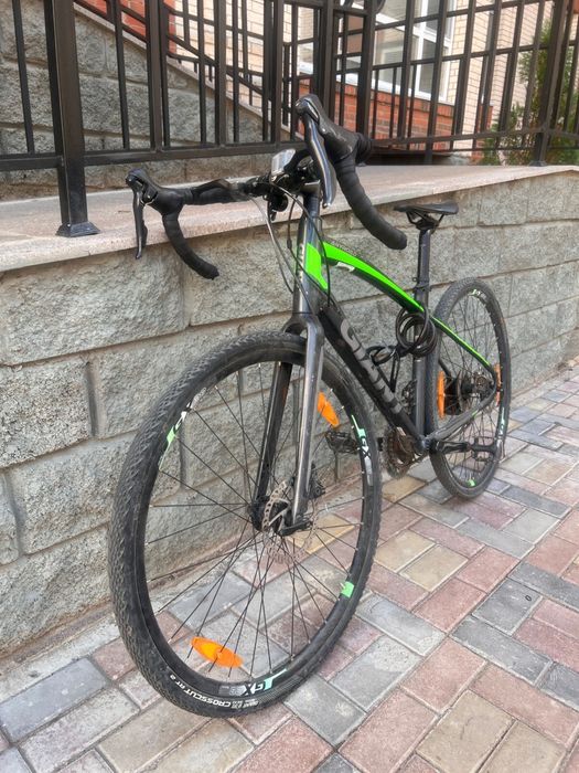 Продаю велосипед Giant AnyRoad 2 2018