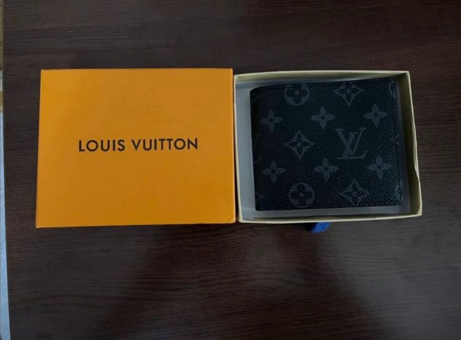 Louis Vuitton портомоне