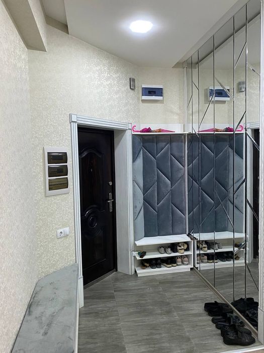 Med gorodok 3xonali dom sotiladi