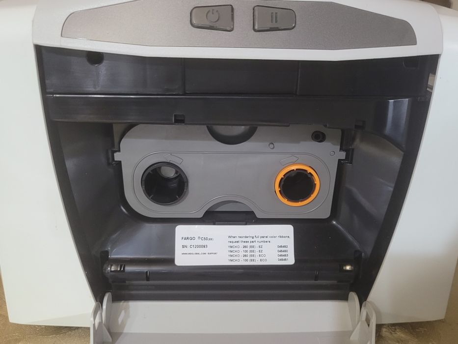 Imprimantă carduri HID Fargo C50 impecabila