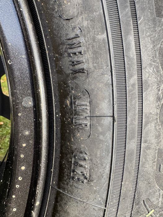 Roti complete Ford Ranger -anvelope iarna Good Year si  jante orig.