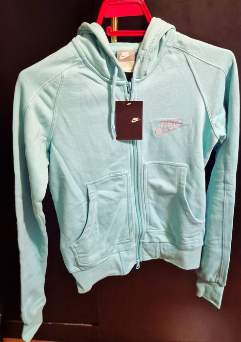 Оригинален суитшърт Nike с етикет