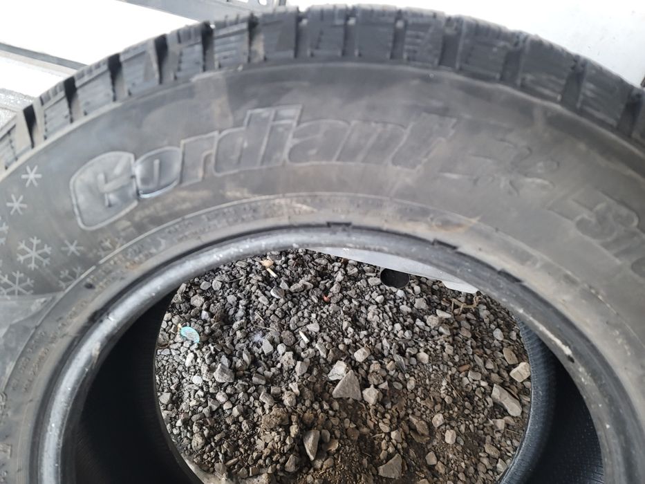 Продам  резину на прадо120