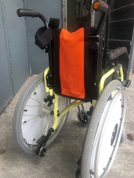 Детская инвалидная коляска (Германия)