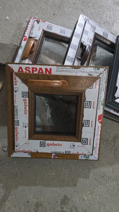 Окна  форточки    новые