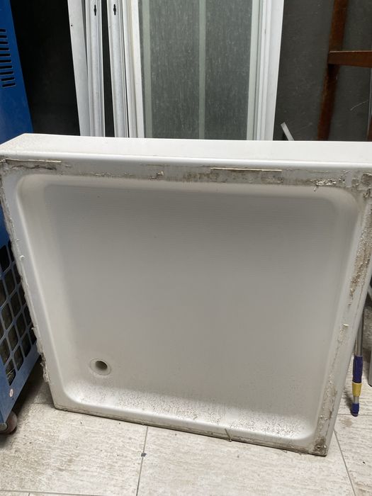 душевая кабина сотилади