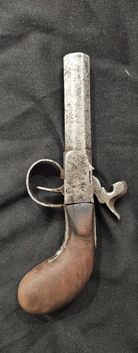 малък капсулен пистолет/бартер