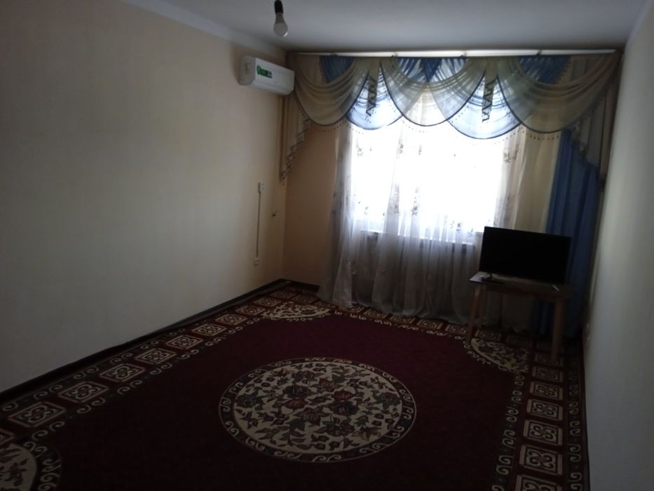 Urganch shahar manej yonida Uy ijaraga beriladi