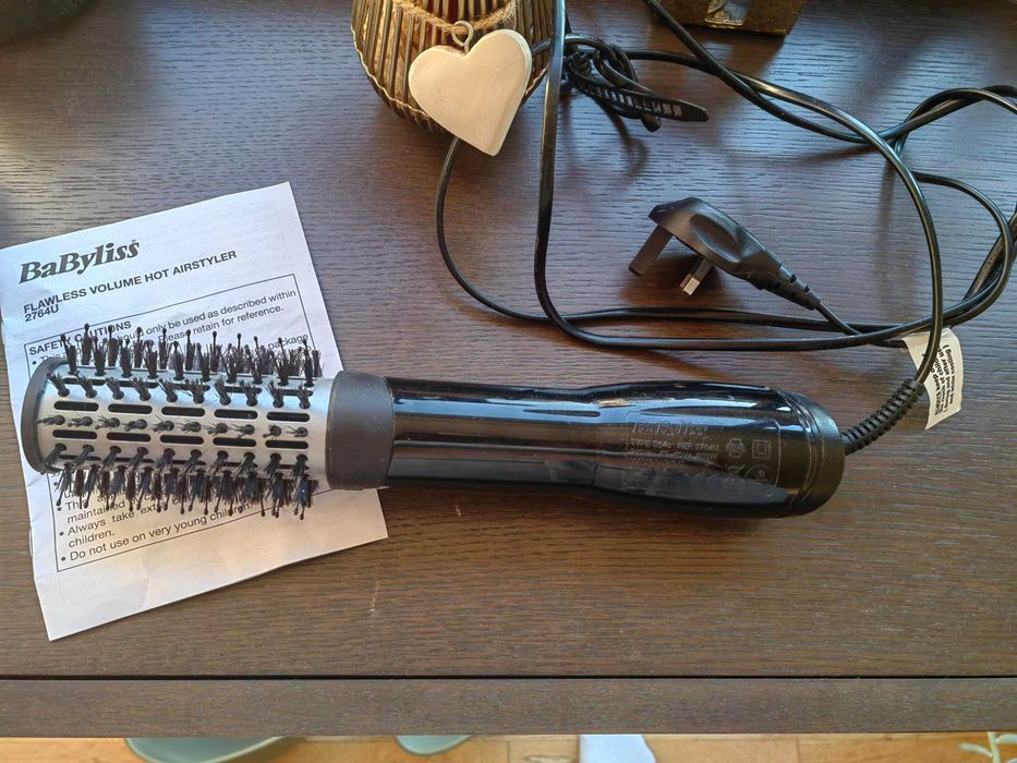 Термочетка BaByliss 2764U, 2 температурни+2 скоростни настройки