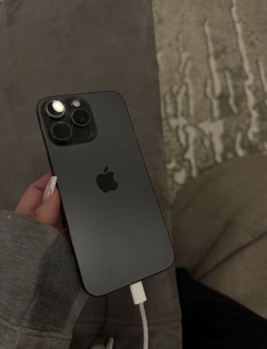 Iphone 15 pro max на 256gb